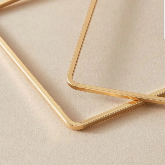 New gold plated geometric hoop earrings - Picture 3 of 4